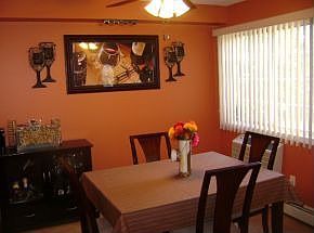 5th image of 246 Corona Ave