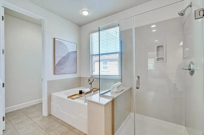 1256 Water Lily Way