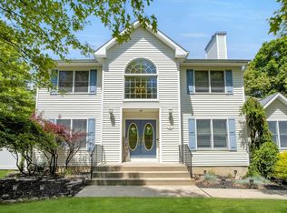 17 Viohl Way, Garnerville, NY 10923