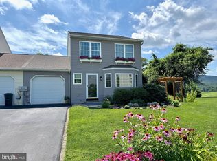 16 Seltzer Ave, Womelsdorf, PA 19567