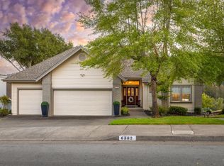 6382 Meadowridge Dr, Santa Rosa, CA 95409