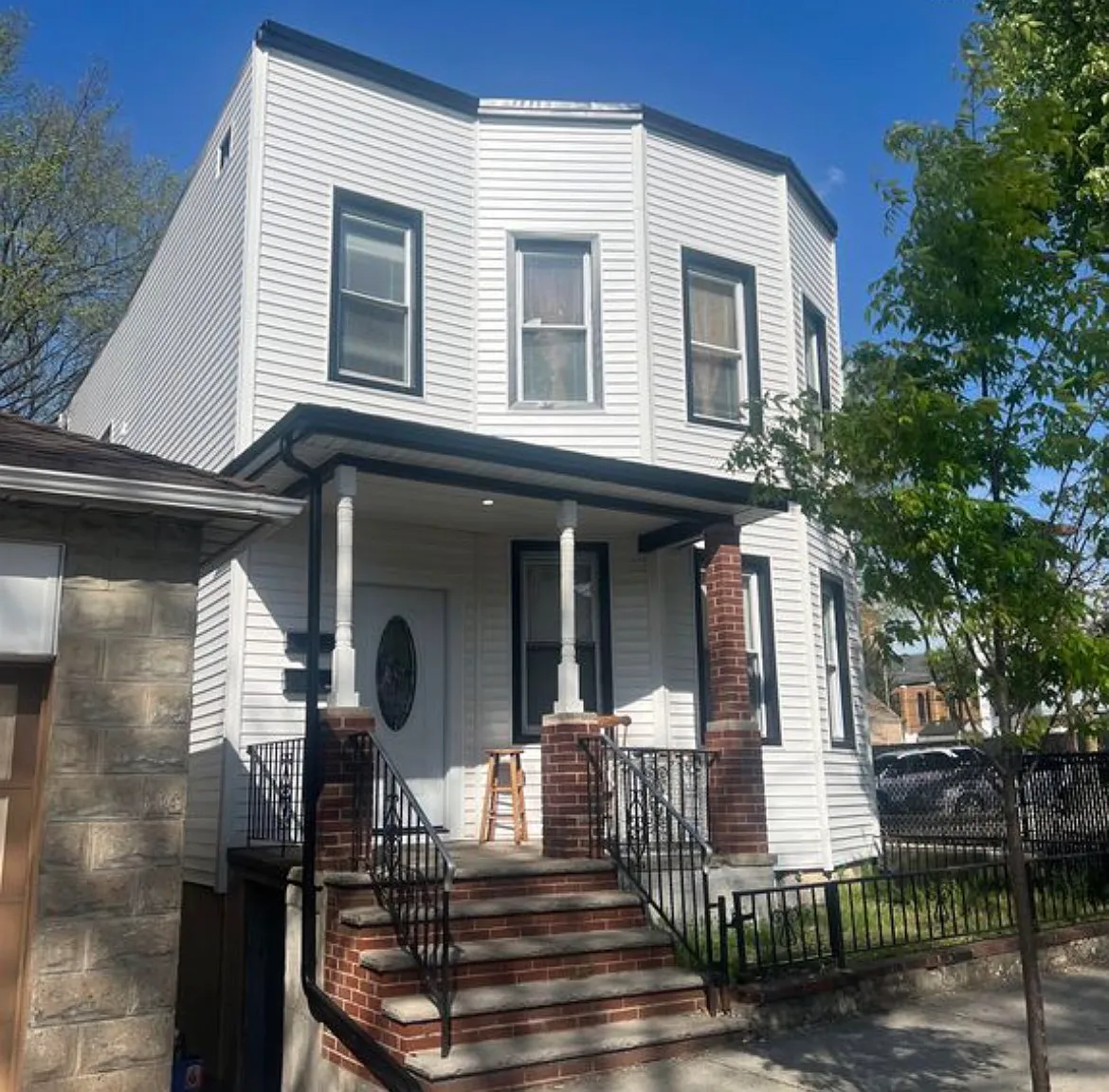 2 bed, 1150 sqft, $2,649 — Photo 1