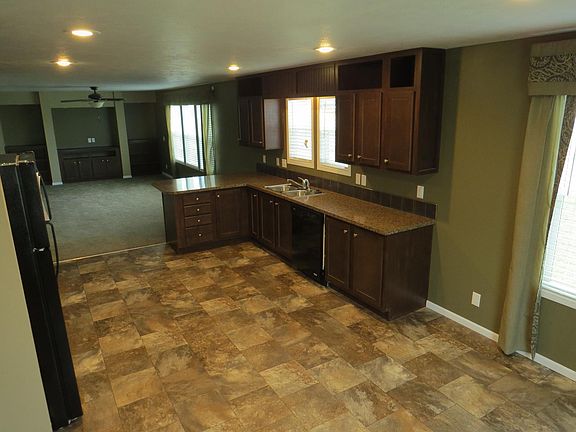 2nd image of 23015 Evergreen Cir