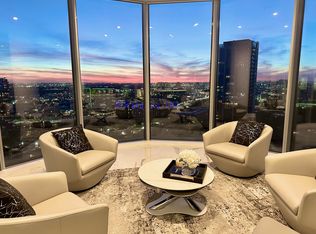 2900 McKinnon St APT 2204, Dallas, TX 75201