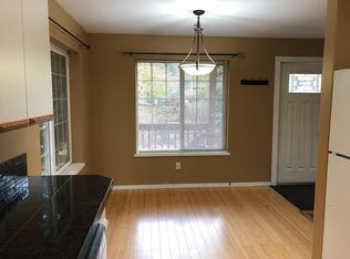 1904 Columbia St, Hood River, OR