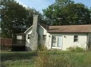 425 Crenshaw Rd, Hartsville, TN 37074