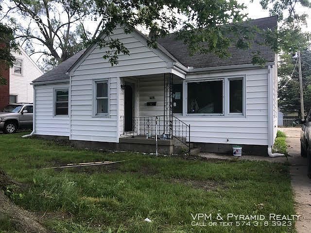 1st image of 1638 College St