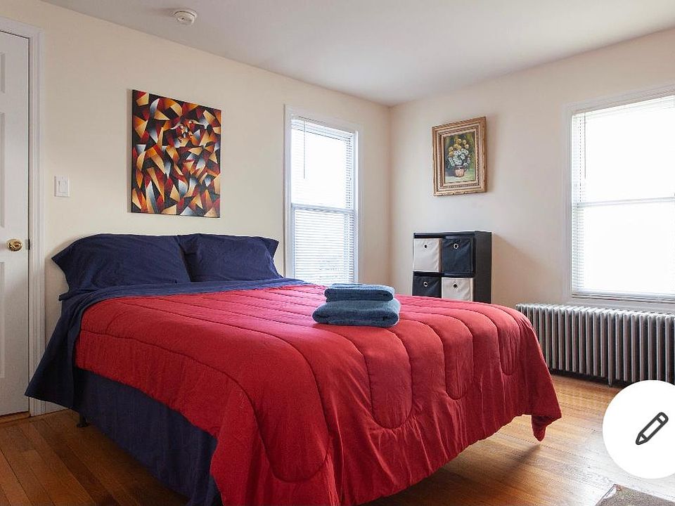 1st image of 257 Mineola Blvd APT 2R