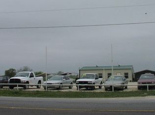 1131 E Jefferson Ave, Whitney, TX 76692