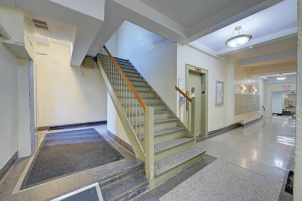 Sold by Benjamin Realty Since 1980 | media 5