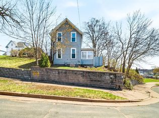 415 Dewey Street, Eau Claire, WI 54703