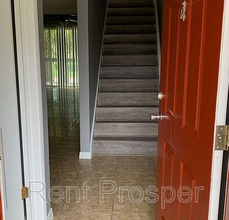 5th image of 4111 S Semoran Blvd APT 8