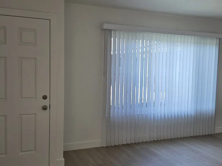 12655 Columbia Way — Photo 8