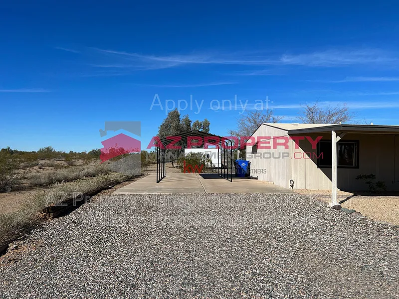 3 bed, 2.0 bath, 1344 sqft, $2,500 — Photo 3