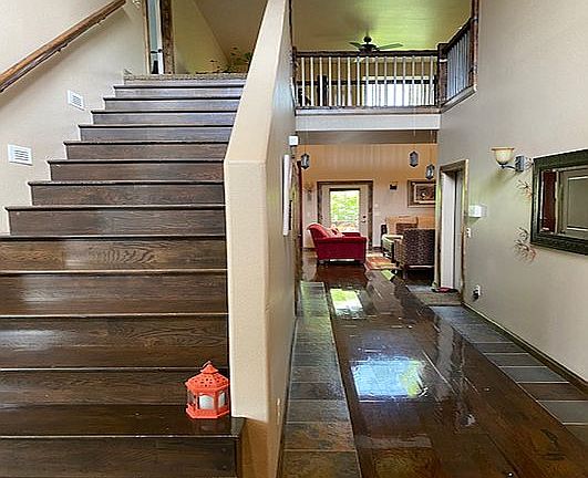 2nd image of 6028 Hobson Ln