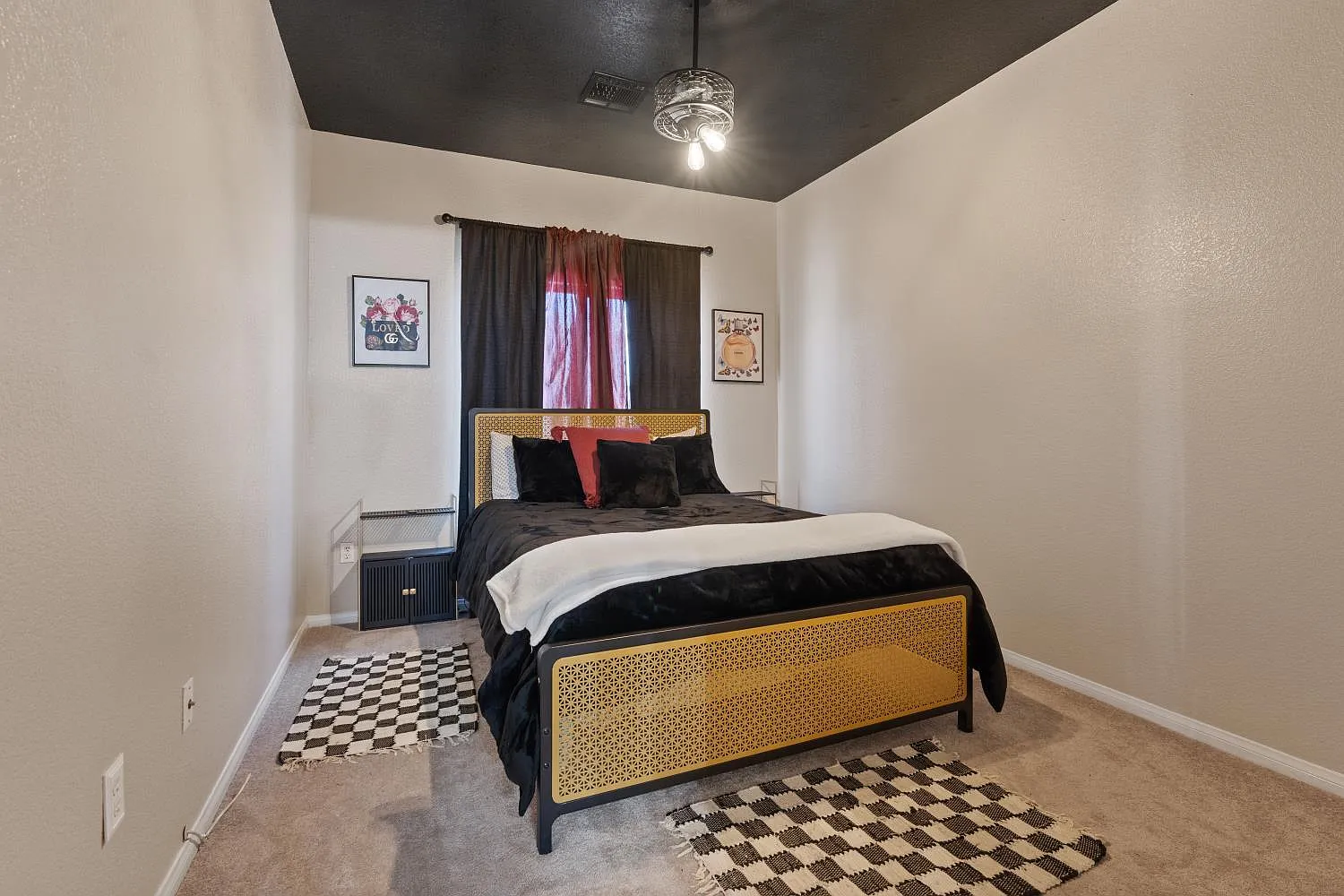 4 bed, 3.0 bath, 3000 sqft, $1,001 — Photo 1