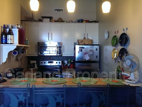 2nd image of 425 Campbell Ave SW APT 103