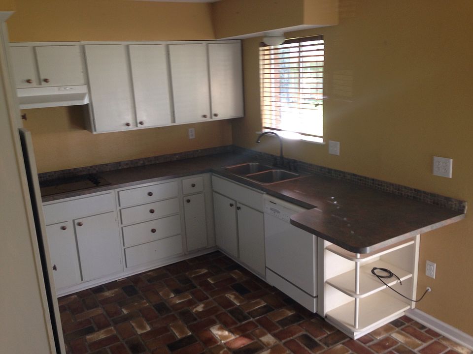 1st image of 2538 Saint John Pl