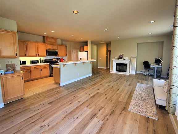 4th image of 27935 Sirani Ct