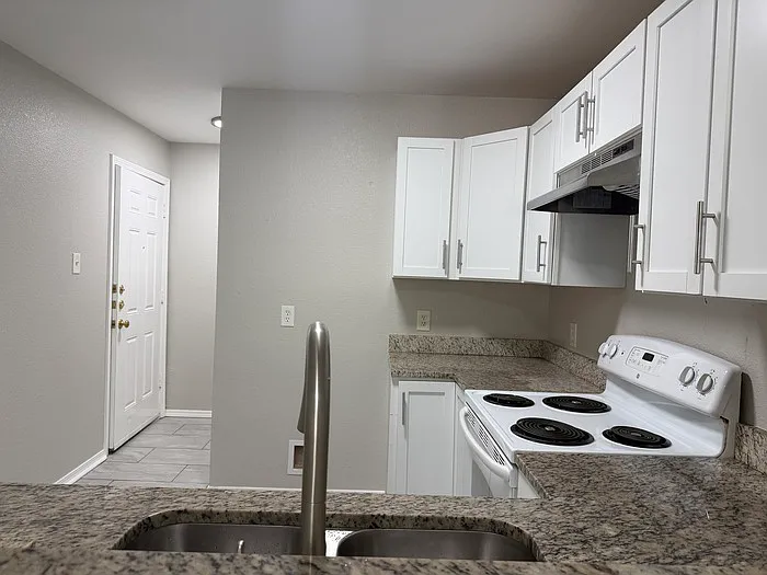 4934 Kildare Ave — Photo 17