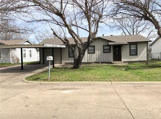 816 Renfro Dr, White Settlement, TX 76108
