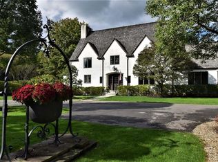 38445 Hunting Hill Farm Dr #A, Hunting Valley, OH 44022