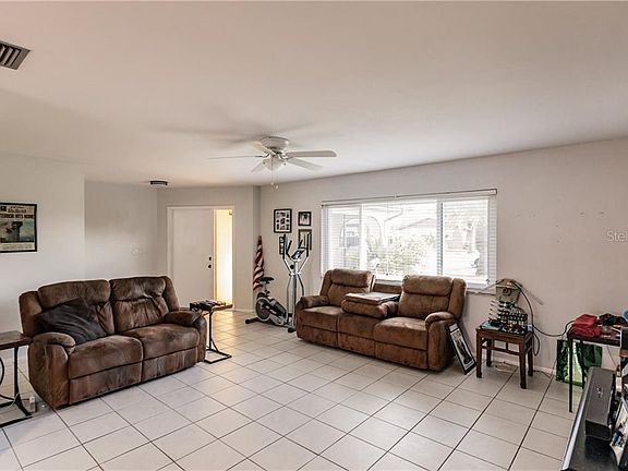 5th image of 842 Forest Hill Ln