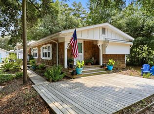 9081 Beach Dr SW, Calabash, NC 28467