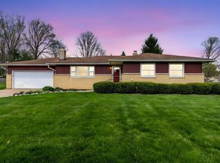 698 Lawson Dr, Columbus, OH 43081