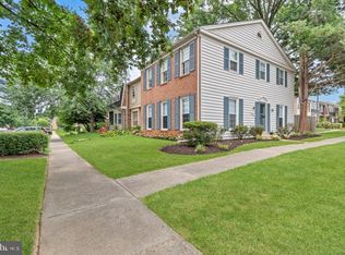 20001 Hoffstead Ln, Gaithersburg, MD 20886