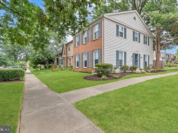 20001 Hoffstead Ln, Gaithersburg, MD 20886