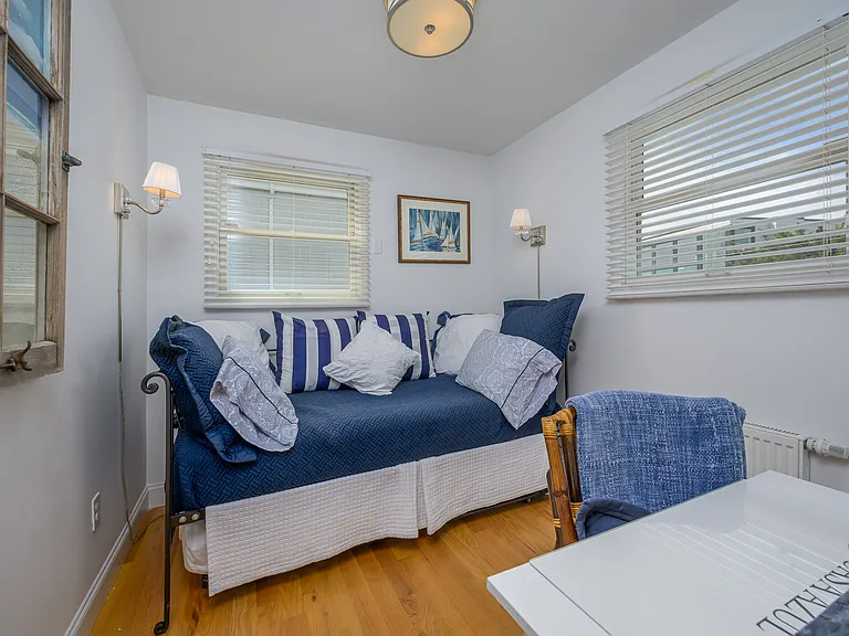 52 Harbor Rd — Photo 23