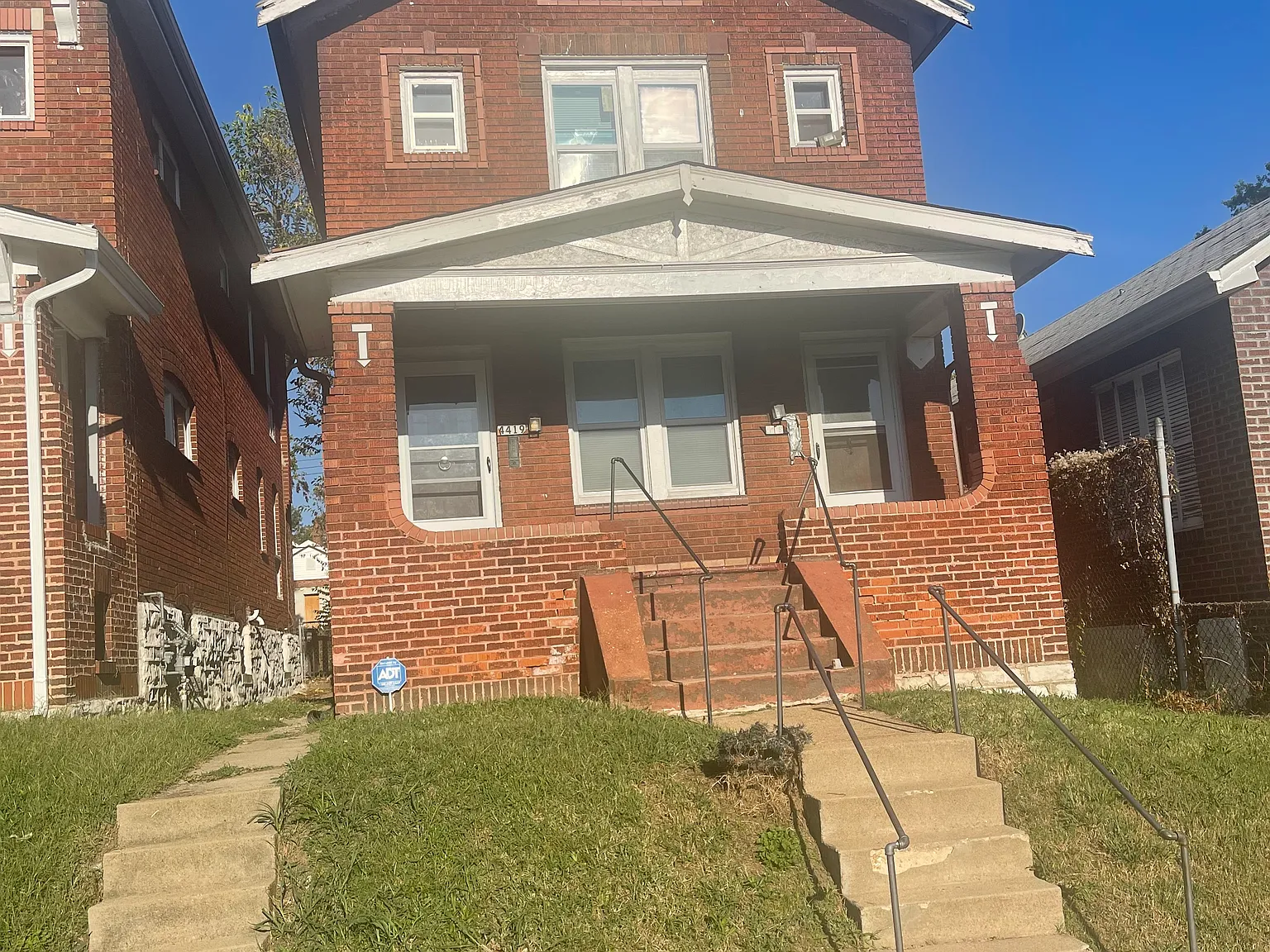 1 bed, 1100 sqft, $790 — Photo 1
