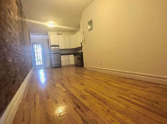 Rented by MOTION New York | media 17