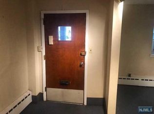 1563 Center Ave, Fort Lee, NJ 07024