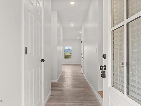 3rd image of 958 Lacy Ct Lot 19