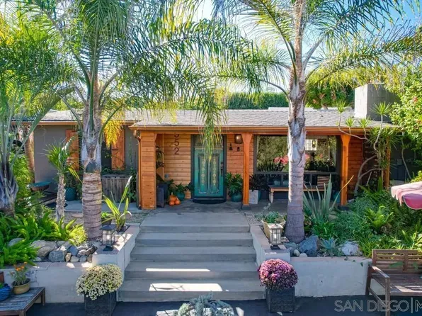 352 W Dougherty St, Fallbrook, CA 92028