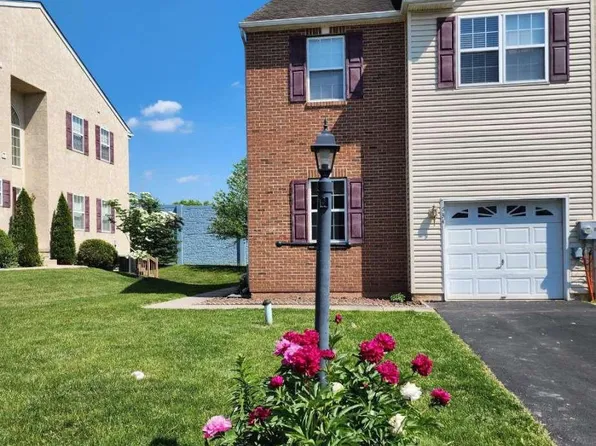 534 Clearview Dr, Souderton, PA 18964