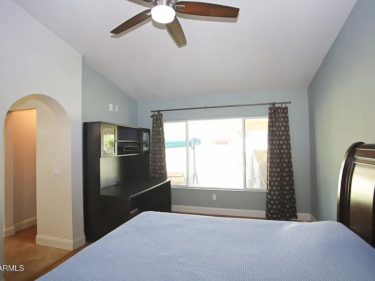 1317 E San Angelo Ave — Photo 23