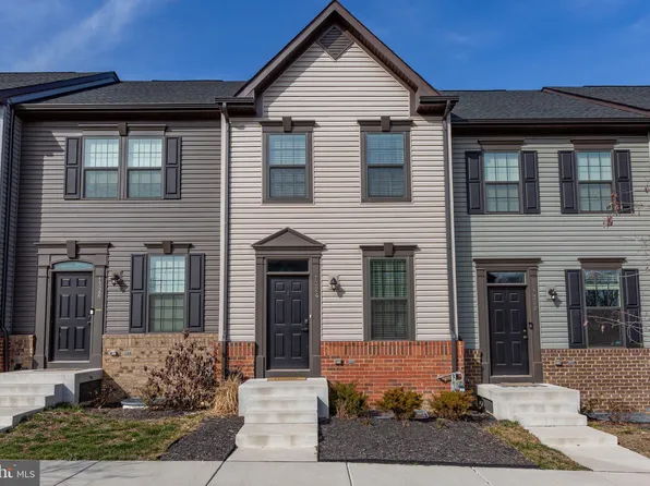 1324 Trestle Dr, Fredericksburg, VA 22401