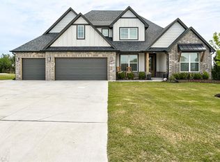 14400 Rushing Ln, Edmond, OK 73025