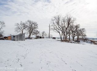 3003 200th Trl, Prole, IA 50229