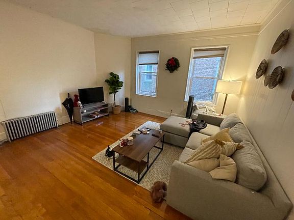 2nd image of 11 Englewood Ave
