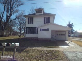 109 W James St, Warren, IL 61087