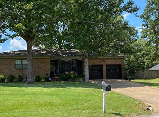 8 Barrett Ln, Batesville, AR 72501