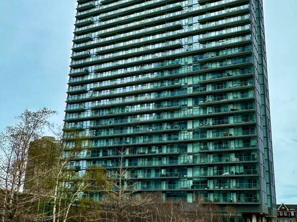 105 The Queensway, Toronto, ON