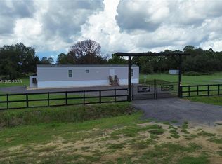 170 S Jinete St, Clewiston, FL 33440