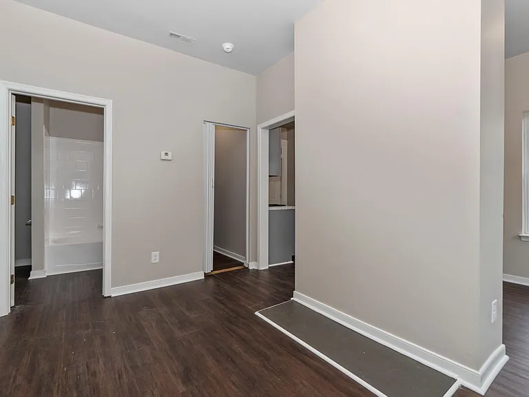 2413 Lamb Ave #4 — Photo 1