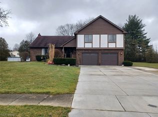 911 Cynthia Ct, Niles, OH 44446