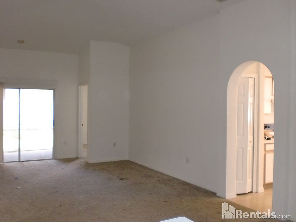 2nd image of 3032 Summer House Dr